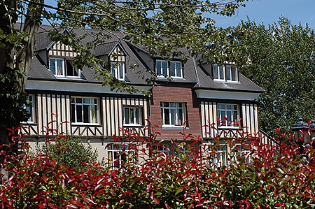 camp-ecole-des-roches-france-verneuil-sur-avre-accommodation-6.jpg