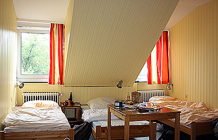 camp-gls-berlin-villa-germany-berlin-accommodation-1.jpg