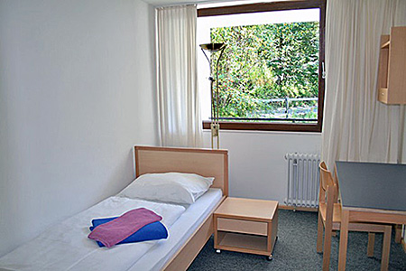 camp-gls-young-and-fun-germany-munich-accommodation-1.jpg