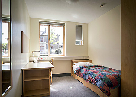 eci-trinity-college-ireland-dublin-accommodation-1.jpg