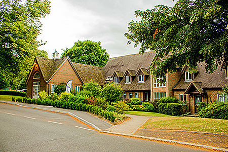 wimbledon-school-of-english-united-kingdom-long-sutton-accommodation-3.jpg