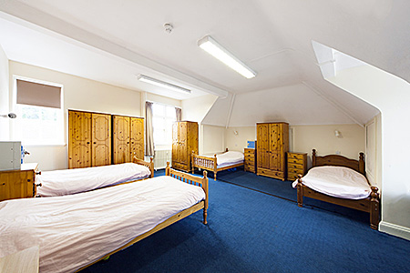 camp-kings-summer-farringtons-school-united-kingdom-farrington-accommodation-2.jpg