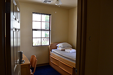 camp-the-language-academy-miami-los-angeles-accommodation-7.jpg